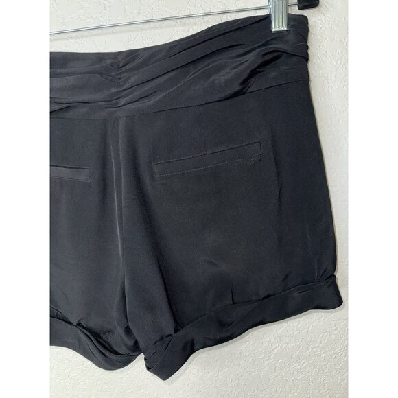 Elizabeth And James 100% Silk Shorts Black Dress Shorts Pleated Cuff Size 4 1B - Picture 6 of 10